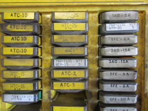 lot 21 image: Buss Fuse Center