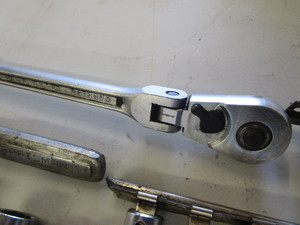 lot 50 image: Craftsman 38 Drive Ratchets, Extensions & Misc. Sockets