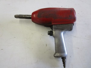 lot 63 image: (2) Snap-on Impacts