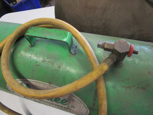 lot 77 image: (2) Air Tanks