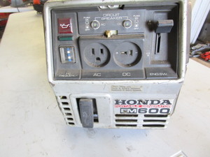 lot 78 image: Honda EM600 Generator