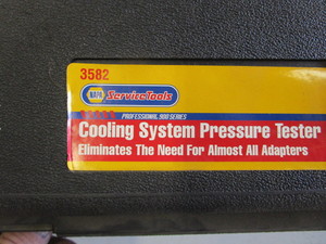 lot 87 image: Cooling System Pressure Tester