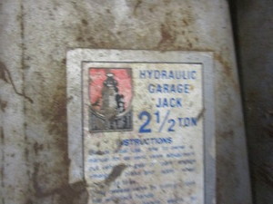 lot 110 image: 2 12 Ton Floor Jack
