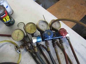 lot 150 image: AC Hoses & Cans