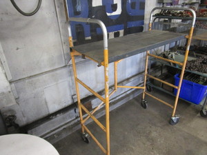 lot 162 image: Scaffolding on Wheels
