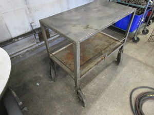 lot 163 image: Shop Cart 20x36x32