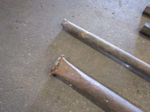 lot 186 image: (4) Leverage Bars