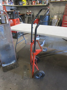 lot 190 image: (2) Hand Carts