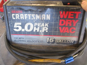 lot 201 image: 16 gal Shop Vac