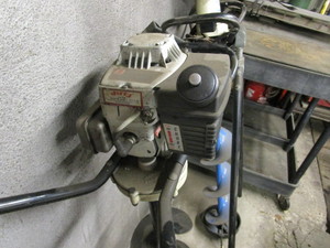 lot 264 image: Jiffy 7 Ice Auger