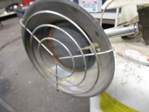 lot 283 image: Sunflower Heater wFull Propane Tank