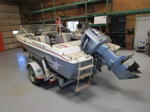 lot 23 image: 1985 Starcraft 18 Boat & Shore Landr Trailer