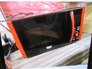 lot 35 image: Montgomery Ward .9 Cu. Ft. Retro Mi...