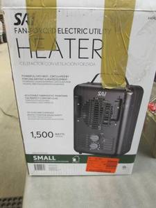 lot 192 image: Sai 1,500-Walt Utility Milkhouse Fa...