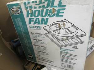 lot 264 image: Master Flow 4500 CFM 24 inch Direct...