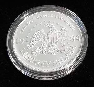 1 TROY OZ. .999 FINE SILVER 1984 A-MARK LIBERTY ROUND IN AIRTITE