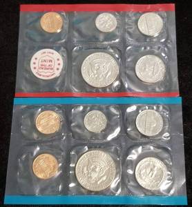 1972 US MINT SET IN ORIGINAL PACKAGING (11 COINS)