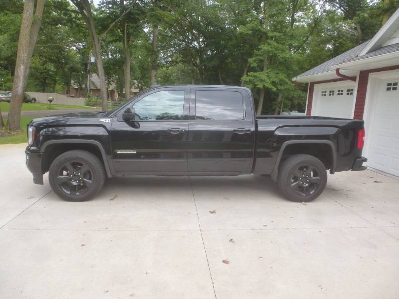2017 GMC Sierra Elevation 4WD