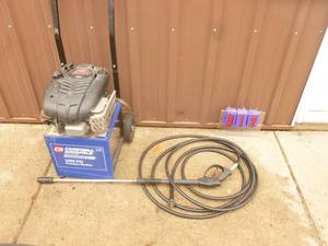 Campbell Hausfield 2400 psi pressure washer with hose & wand. Powers up. Unable to fully test. As shown.