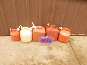 Qty of 5 gas cans. As shown.