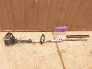 Craftsman 4 cycle hedge trimmer. Lighlty used. Tested & works. As shown.