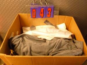 Misc box of pants & shorts. Approx. size 38-40. As shown.