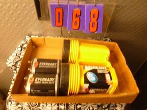 Flat of 2 flashlights & batteries. As shown.