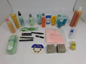 Avon MakeupBathroom Items