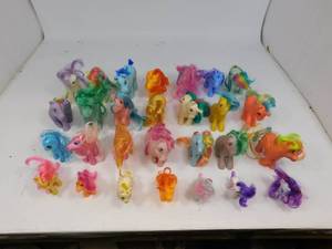 28 My Little Ponys