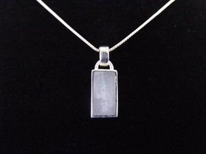 .925 Sterling Silver Inlayed Mother of Pearl Pendant Necklace