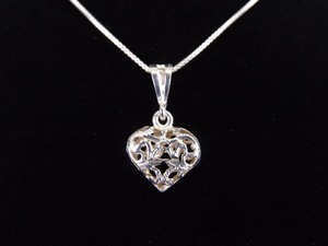 .925 Sterling Silver Etched Heart Pendant Necklace