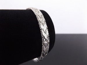 .925 Sterling Silver Thick Etched Arrow Weave Bracelet