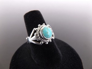 .925 Sterling Silver Turquoise Cabochon Ring Size 7