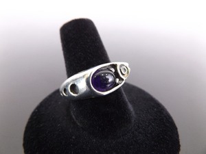 .925 Sterling Silver Amethyst Cabochon Tribal Ring Size 8.5