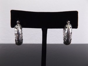 .925 Sterling Silver Scrolled Design Thick Oval Hoop Post Clamp Earrings