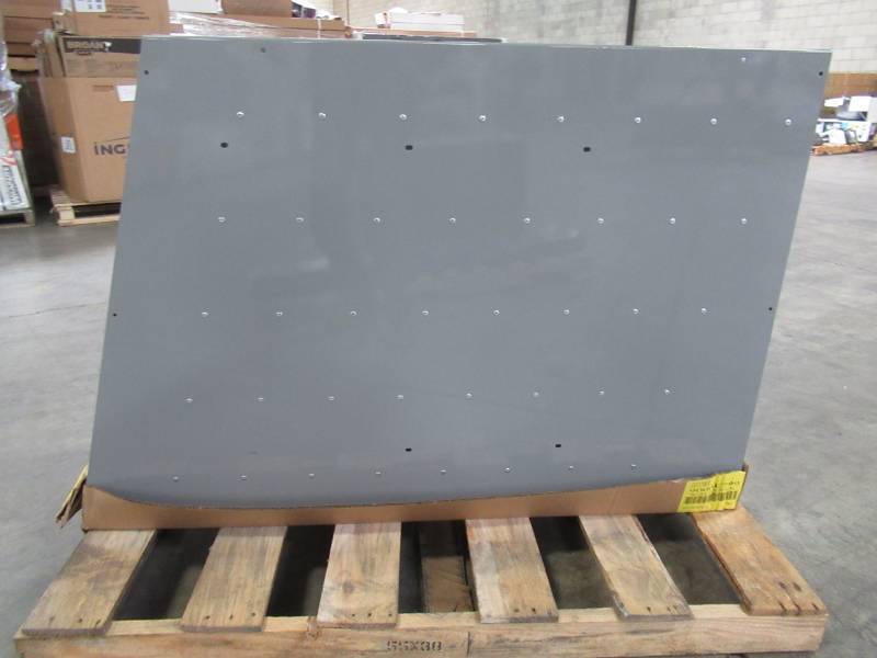 lot 105 image: Steel Retail Shelving Unit - Gray