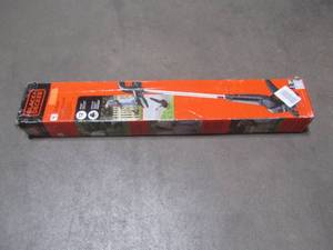 lot 865 image: BLACK & DECKER 3.5-Amp 12-in Corded Electric String Trimmer and Edger ST4500