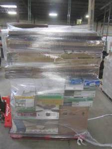 lot 306 image: WHOLESALE MIXED PALLET OF MISCELLANEOUS LIGHTING