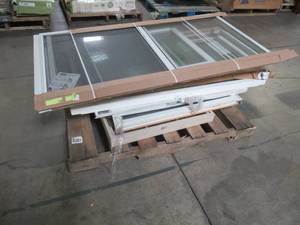 lot 129 image: WHOLESALE MIXED PALLET OF MISCELLANEOUSODDBALL WINDOWS AND STORM DOOR INSERTS