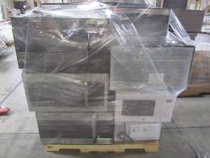 lot 319 image: WHOLESALE MIXED PALLET OF MICROWAVES AND REFRIGERATOR