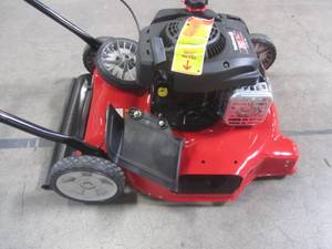 lot 1-712 image: Yard Machines 20 in. 125cc OHV Briggs & Stratton Gas Push Mower 11A-02BT729