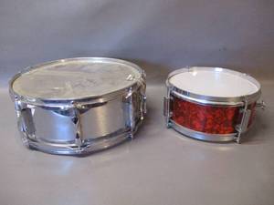 lot 20 image: Drums