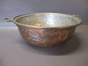 lot 61 image: Copper Bowl