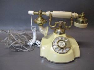 lot 66 image: Old Telephone