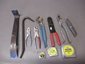 lot 82 image: Tools