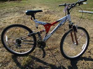 lot 116 image: Triax PK7 Bike