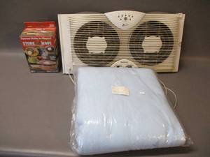 lot 149 image: Fan, Blanket And Cooker