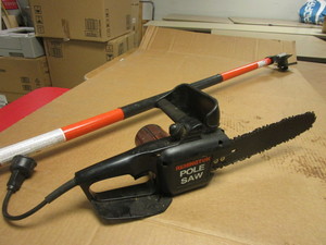 lot 412 image: REMINGTON POLE SAW, WITH RETRACTABLE POLE