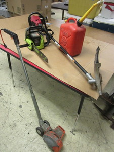 lot 413 image: POULAN CHAINSAW, TORO BRUSH CUTTER, BLACK&DECKER DELUXE LAWN EDGER & TRIMMER