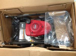 HONDA 21 in. Variable Speed Gas Walk Behind Self Propelled Side Discharge Lawn Mower (NOT USED)